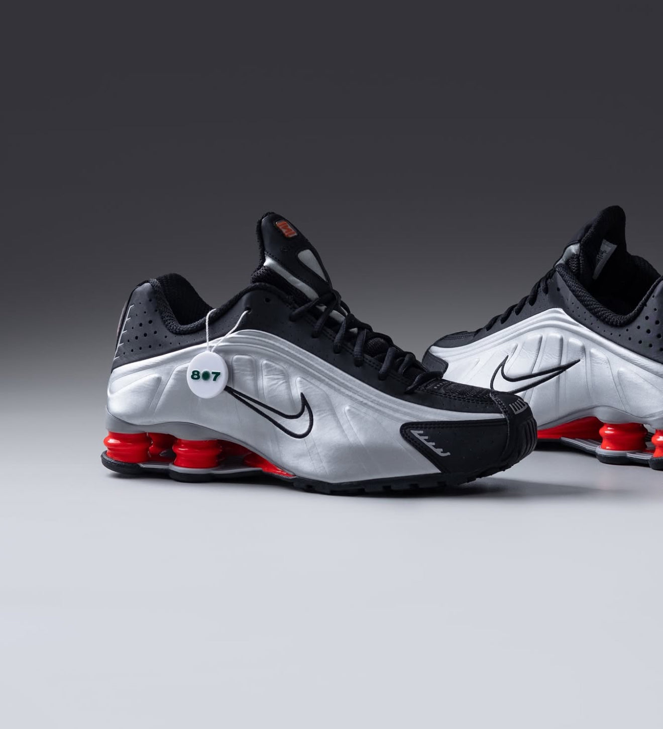 Shox R4 Black Metallic Silver