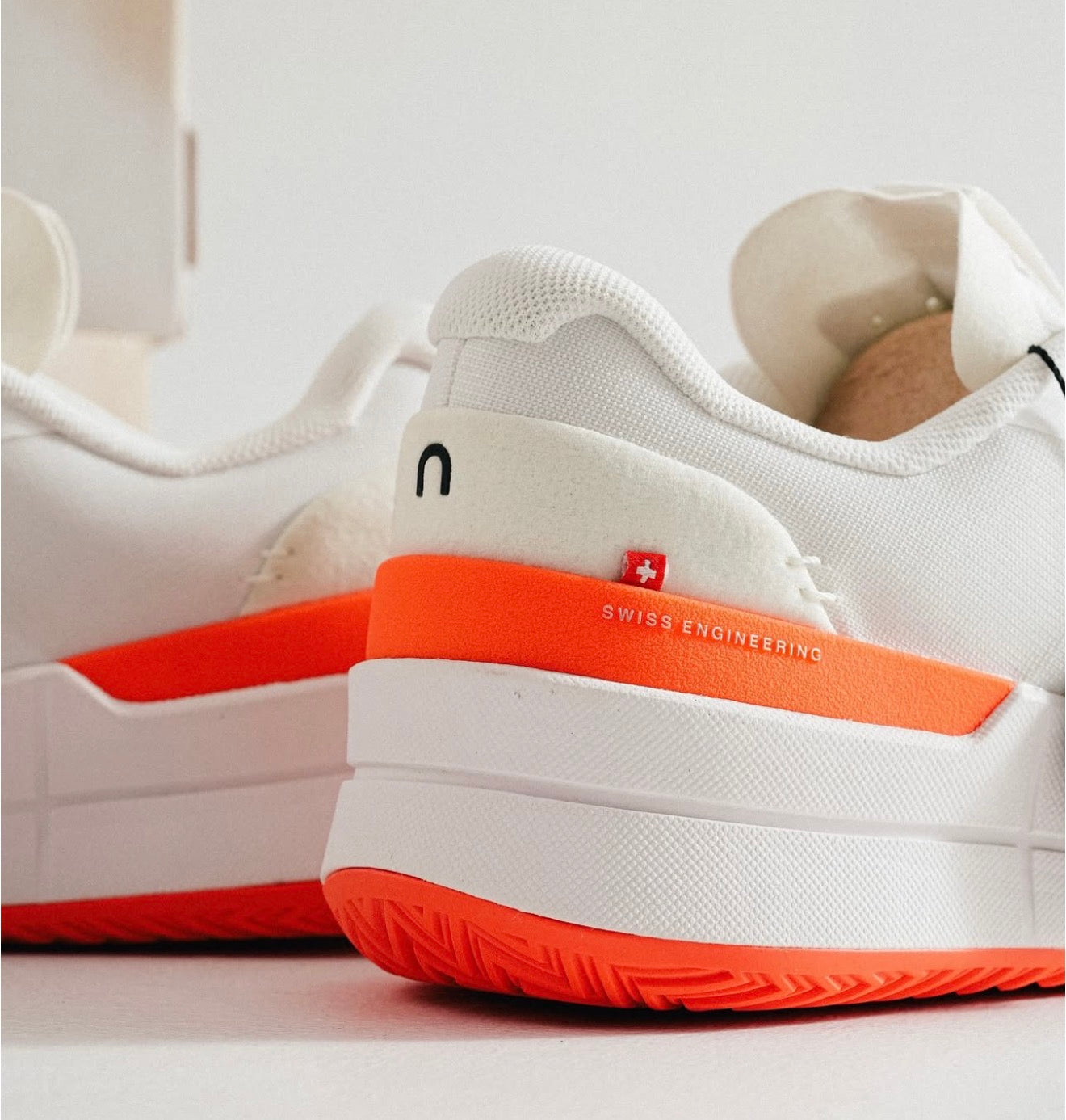 On The Roger Pro 2 Clay White Flame