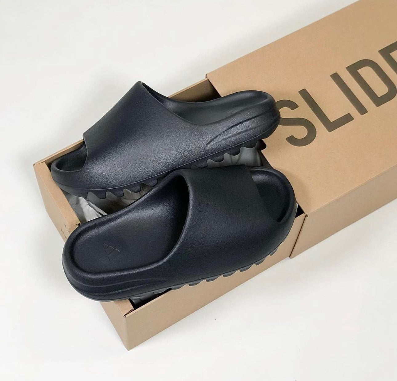 Yeezy Slides Onyx