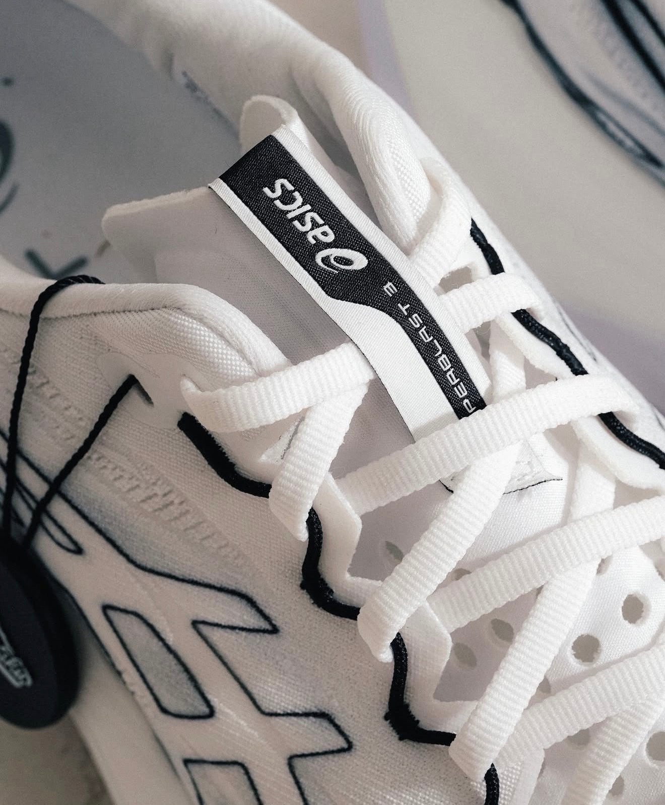 Superblast 3 White Black