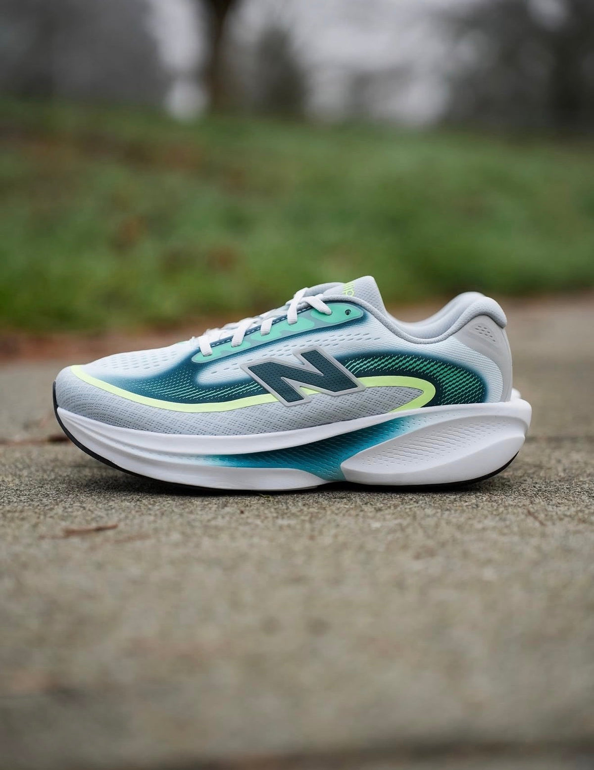 NB Ellipse v1 Deep End Glint Blue