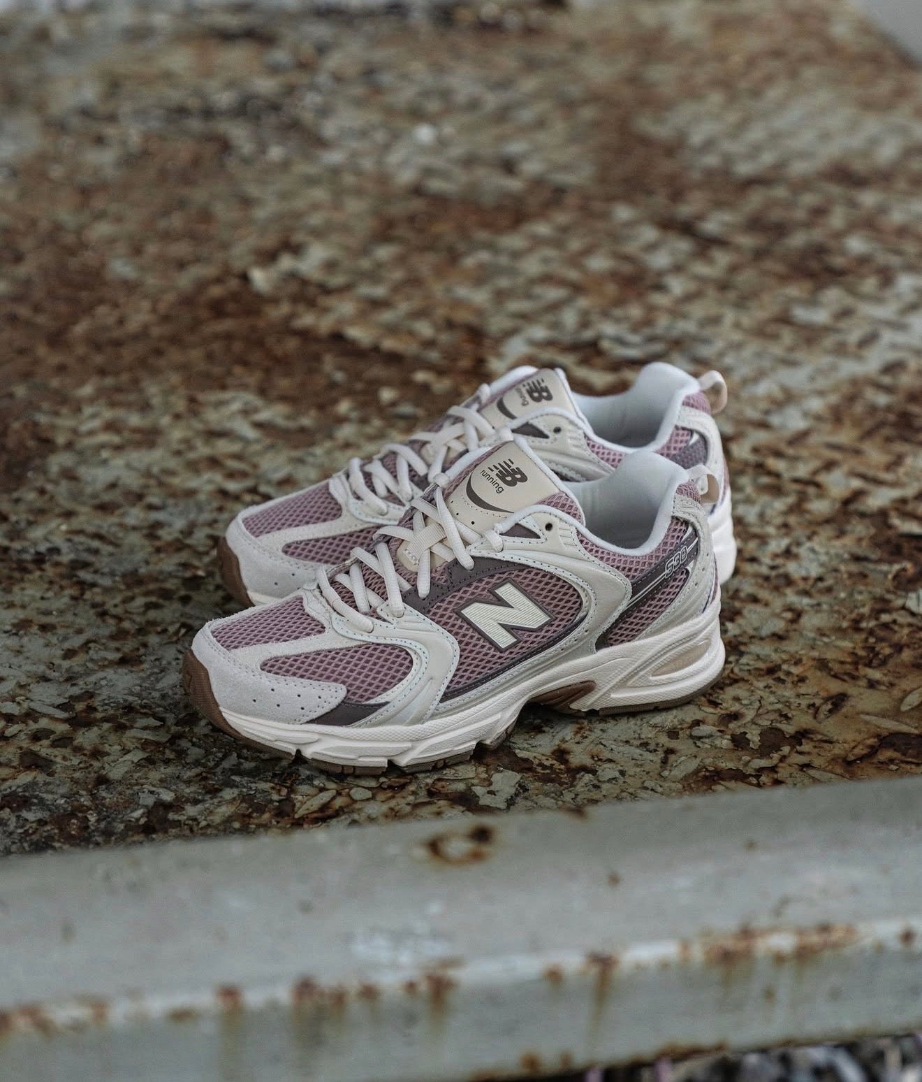 WMNs NB Balance 530 Bisque Earth Shadow Gum