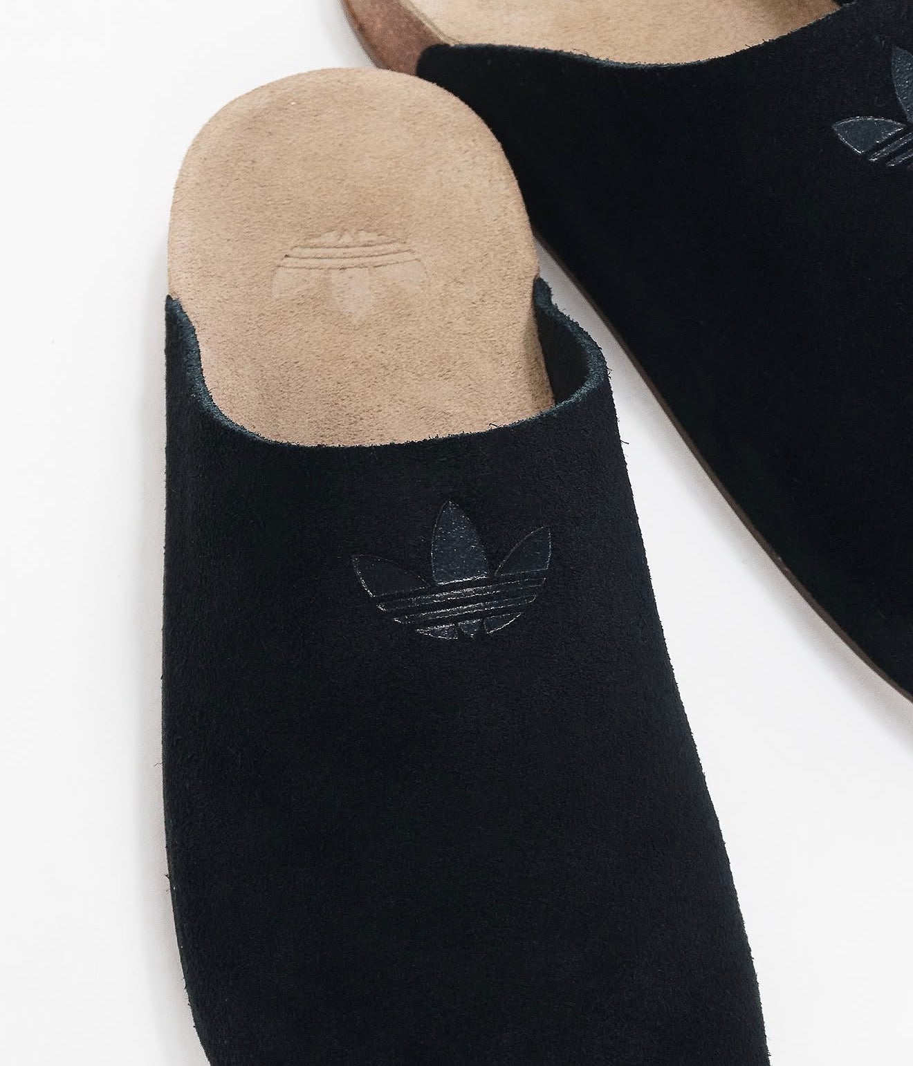 Adimule Slides Core Black Gum