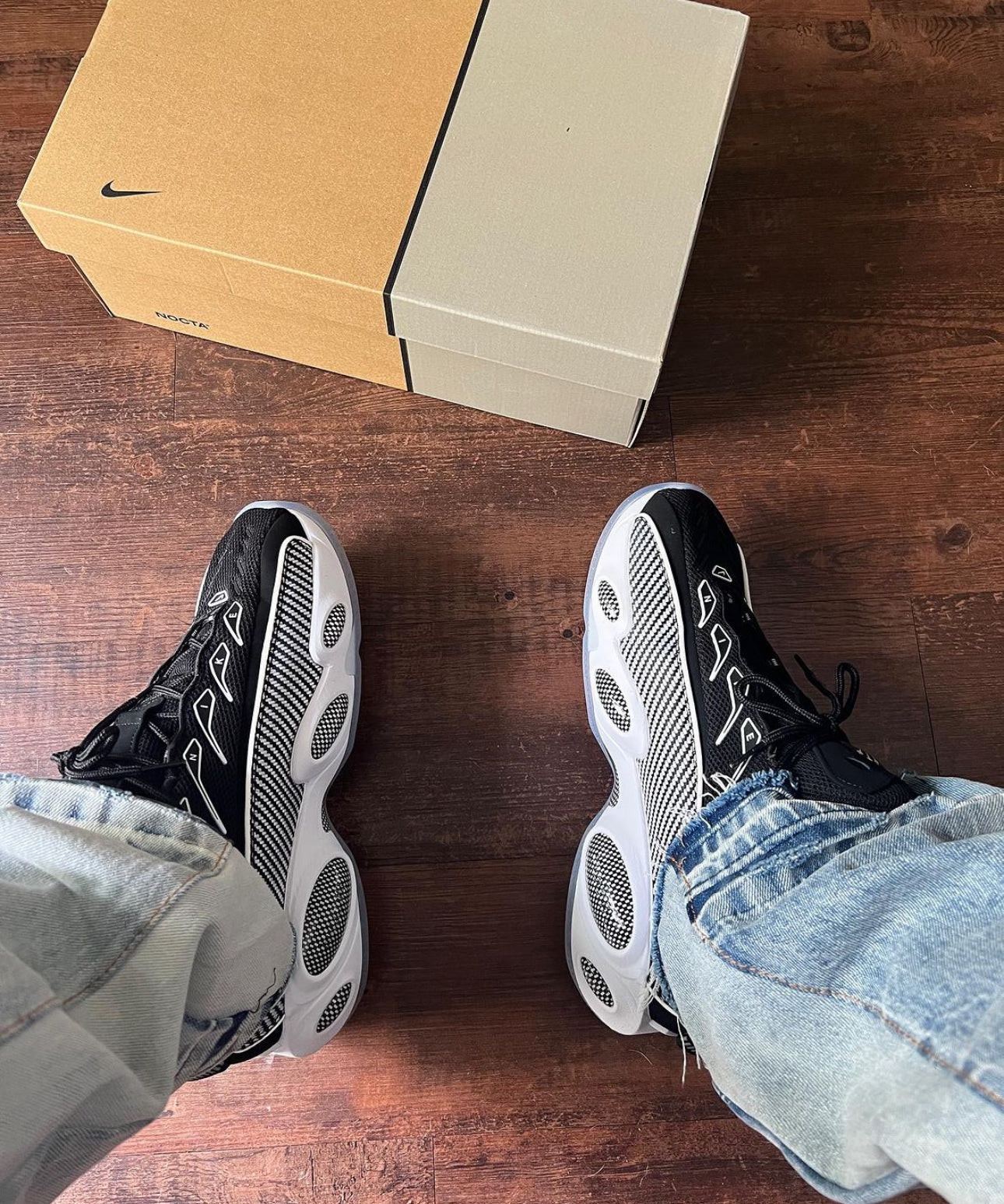 Nocta Glide “ Black White “