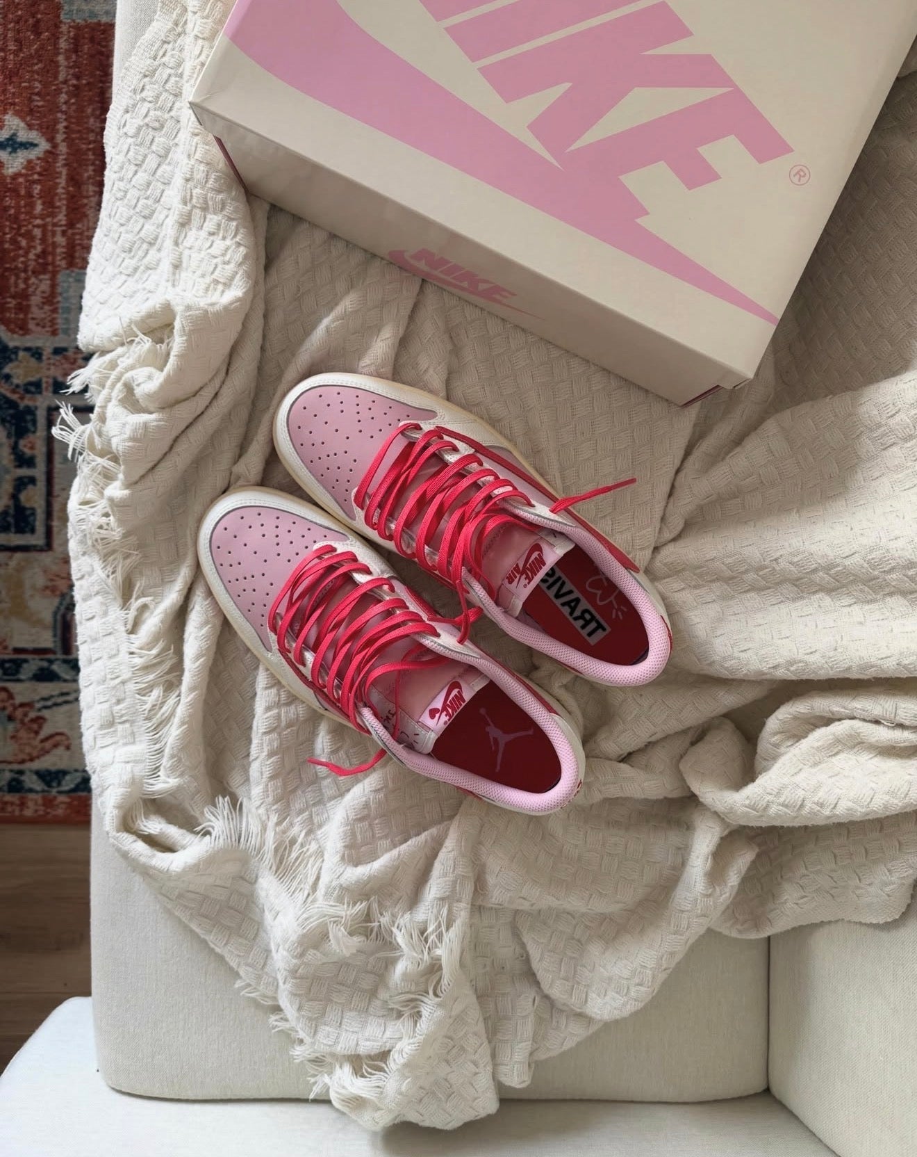 Air Jordan 1 Retro Low OG SP Travis Scott Sail Tropical Pink