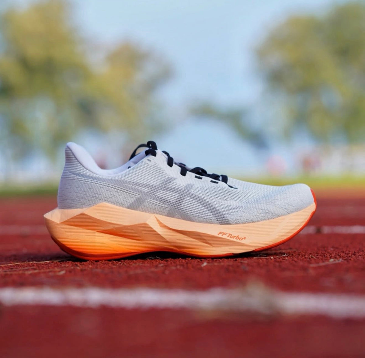 Novablast 6 White Orange