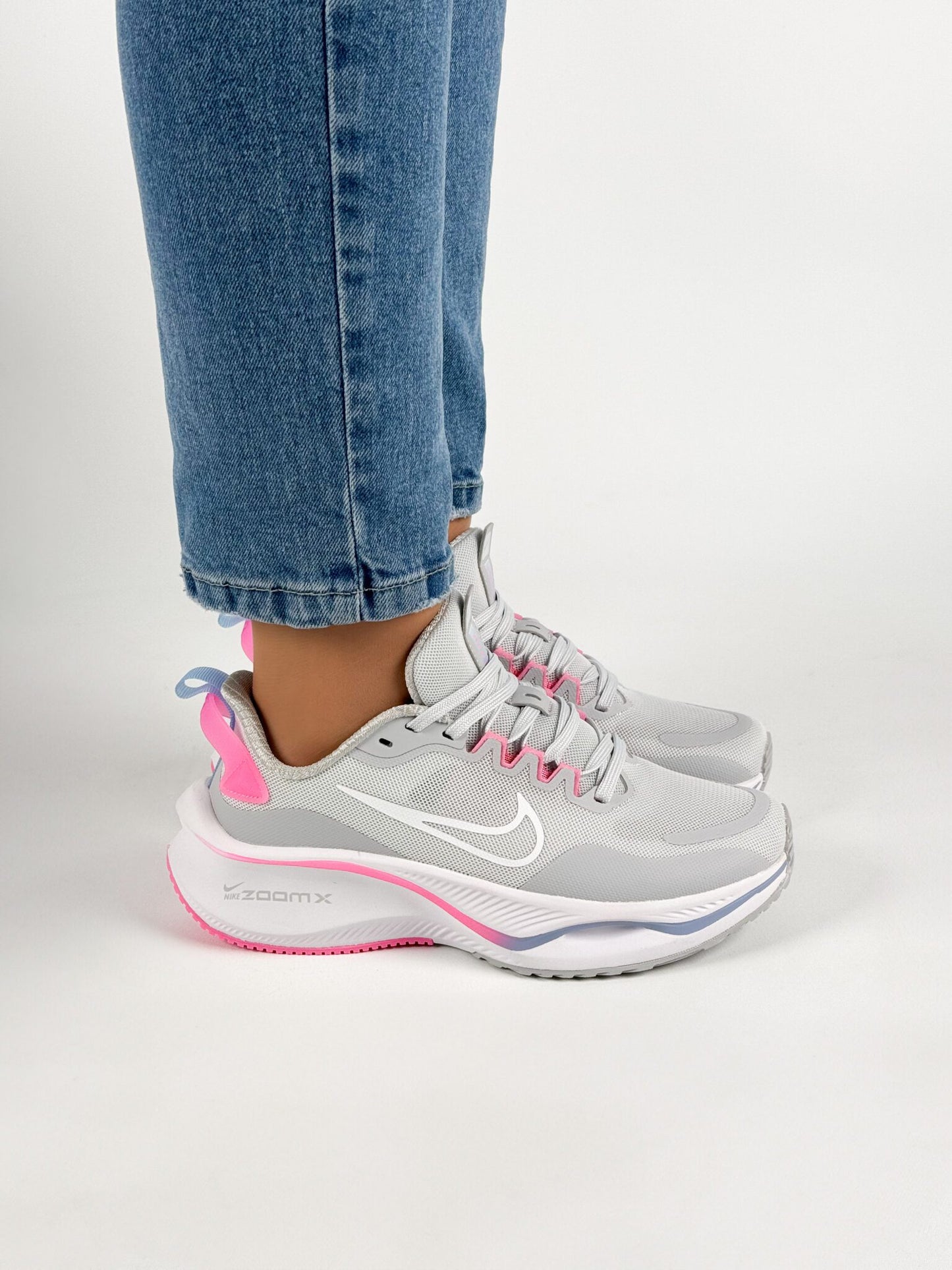 WMNs ZoomX Run Grey