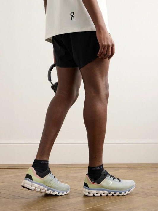 On Running Cloudflow 4 Glacier Chambray