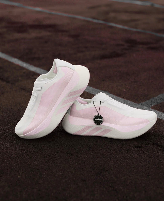 WMNs Hyperboost Edge Off White Clear Pink