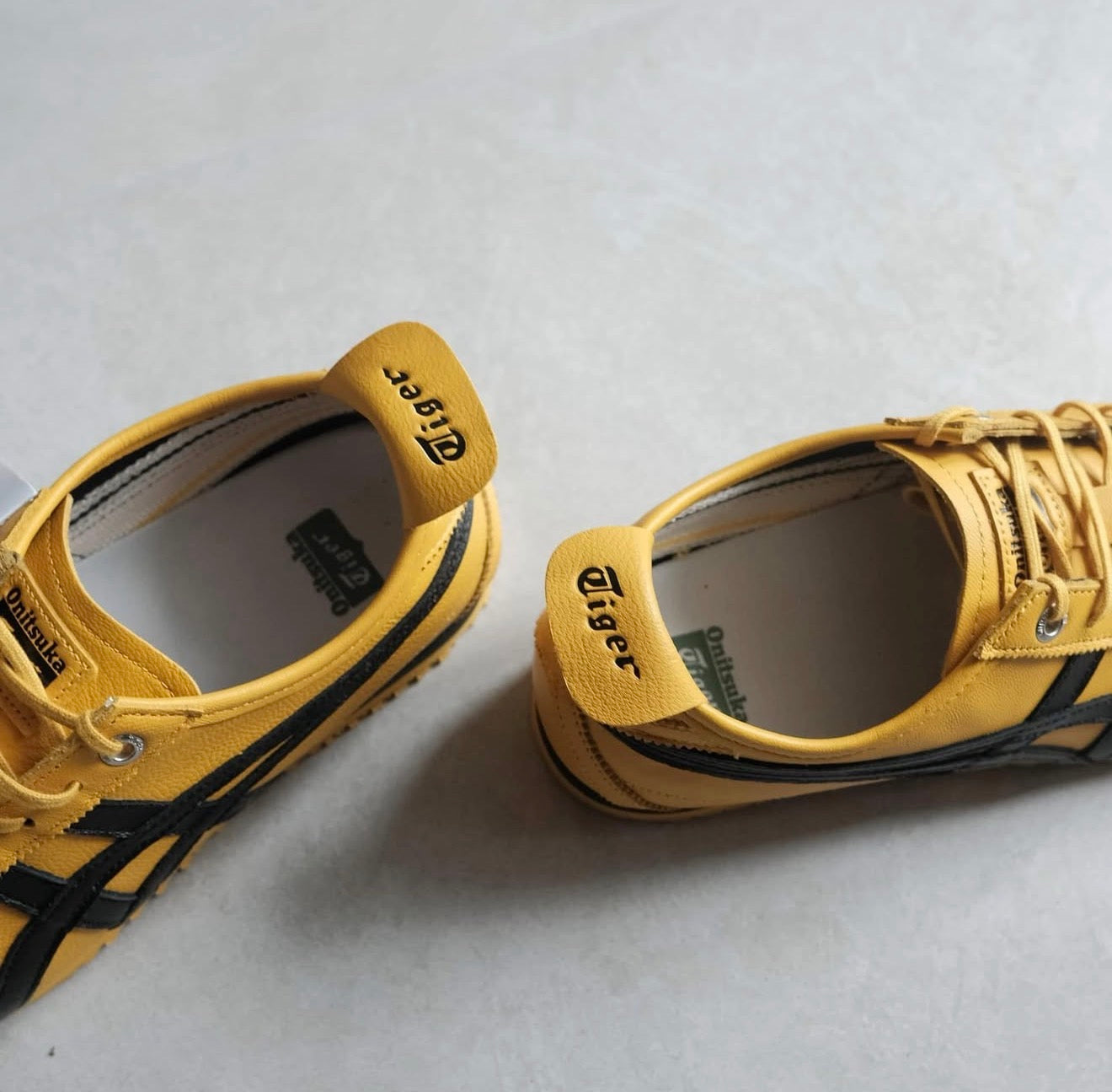 Mexico 66 SD Lace Up Kill Bill (Yellow Midsole)