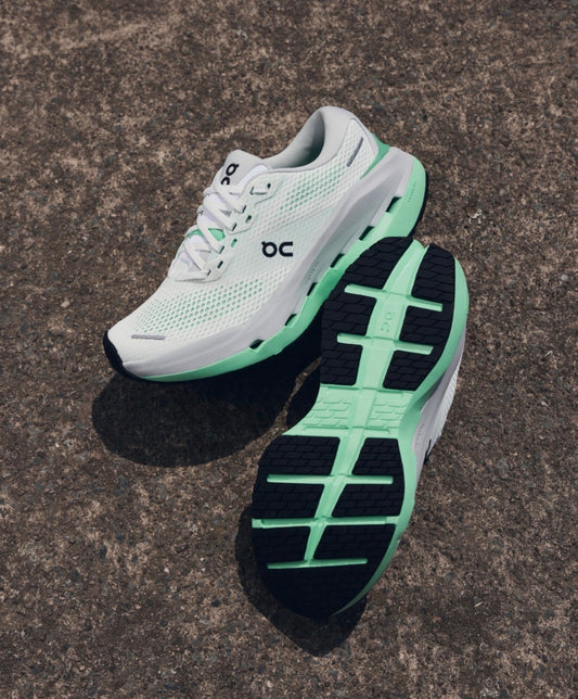 ON Running Cloudrunner 3 Max White Verdite