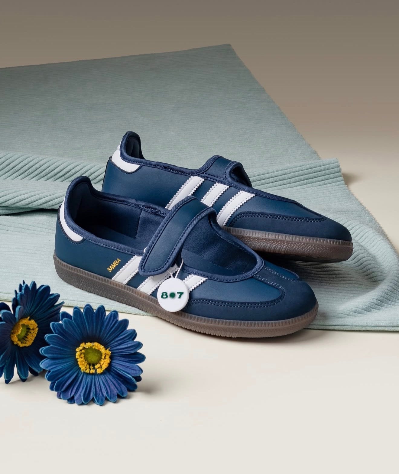 WMNs Samba Jane Crew Navy White