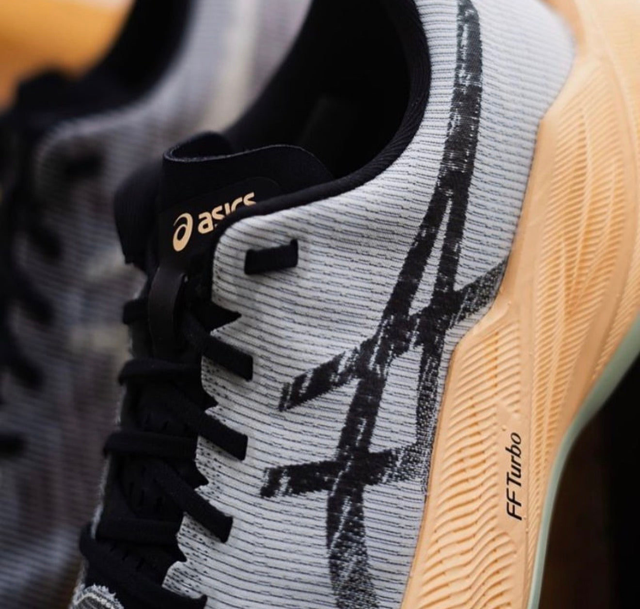 Superblast Peach Whisper Green