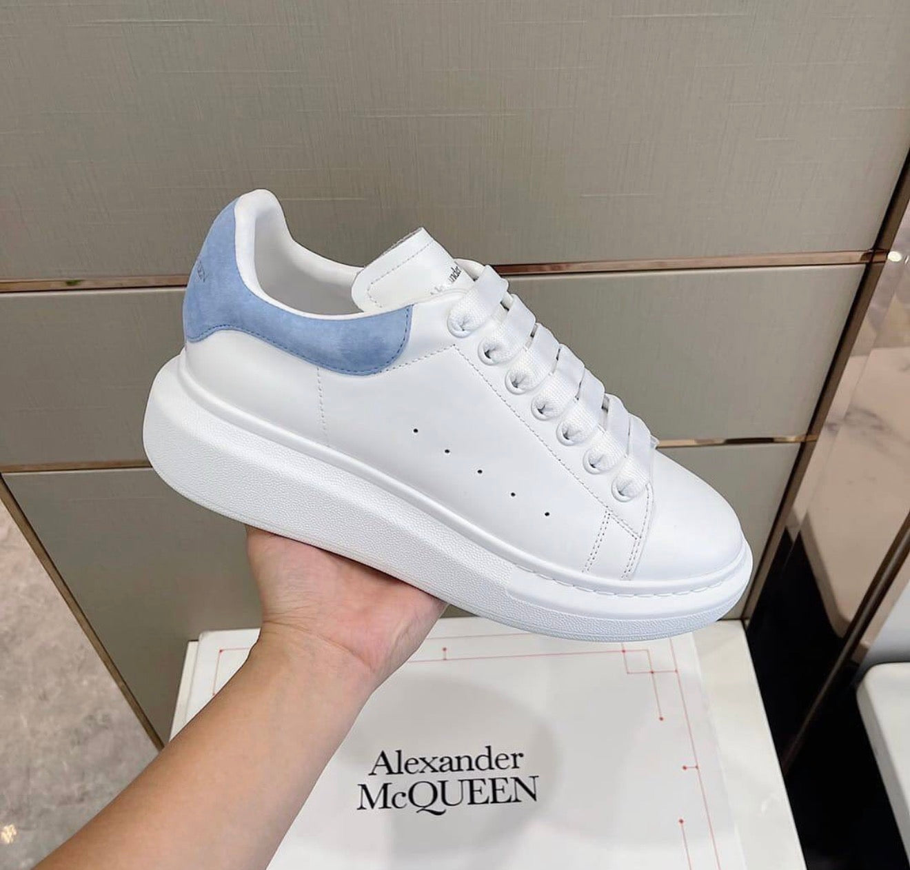 Alexander McQueen Oversized White/Blue