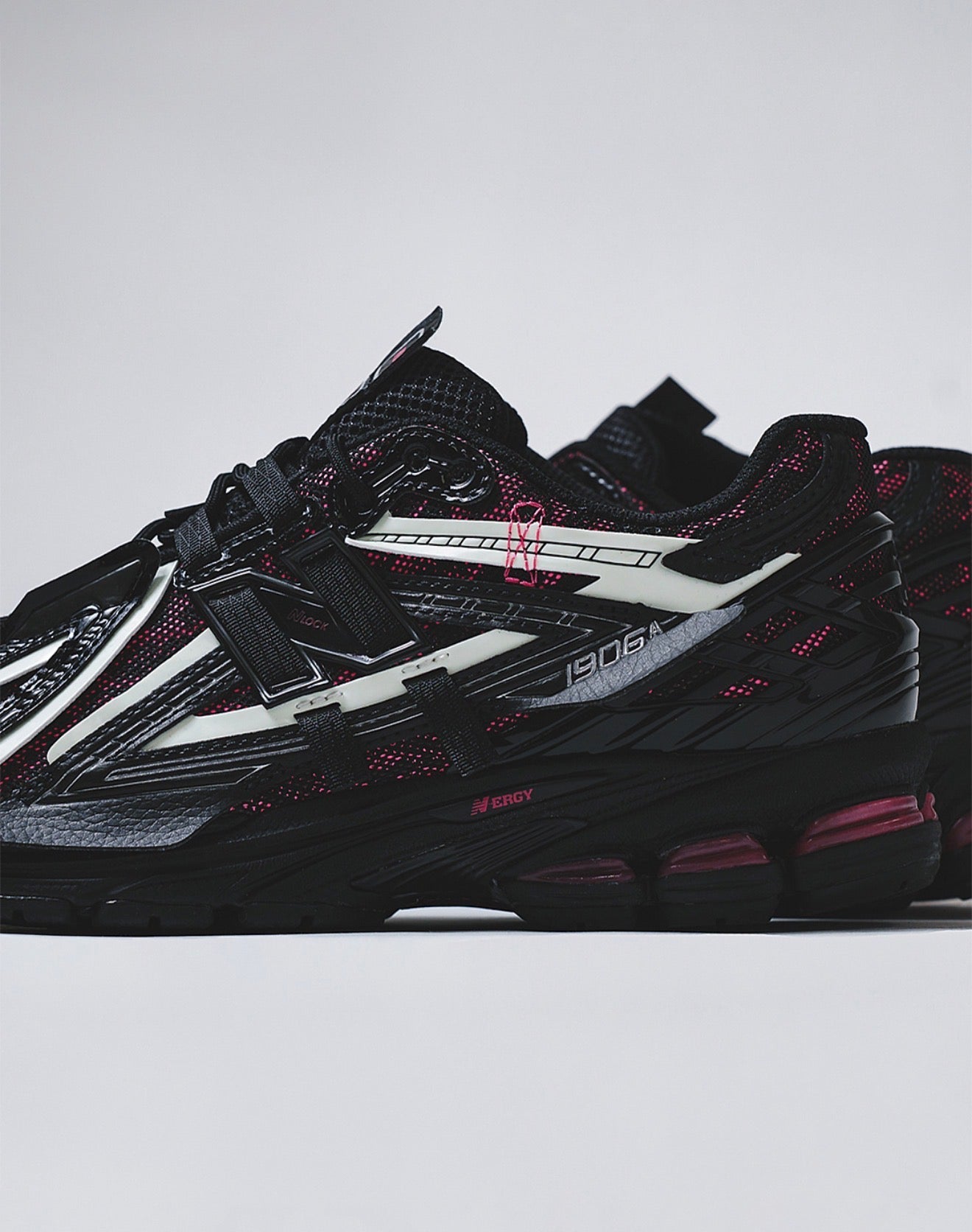 NB Balance 1906A Black Pink