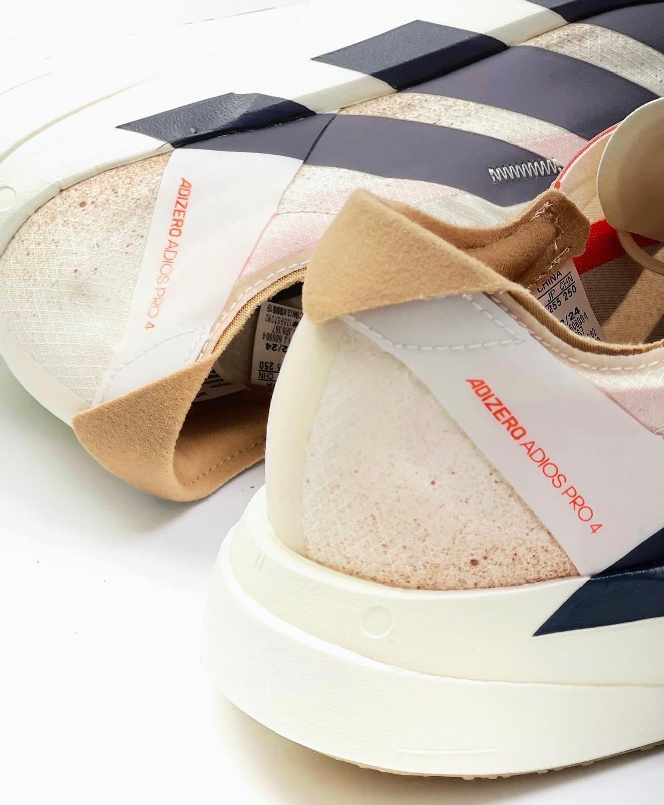 Adizero Adios Pro 4 Chalk White Grey Strata