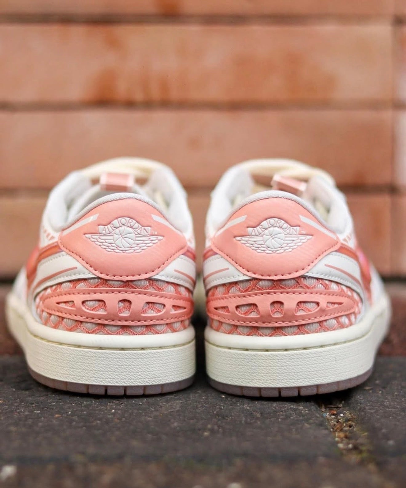 Air Jordan 1 Low Method of Make V3 Sail Washed Coral