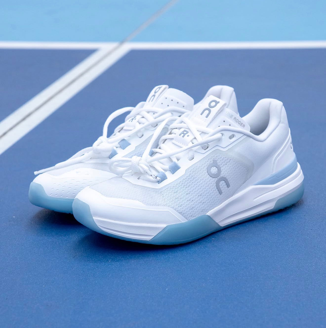 On The Roger Advantage Pro White Chambray