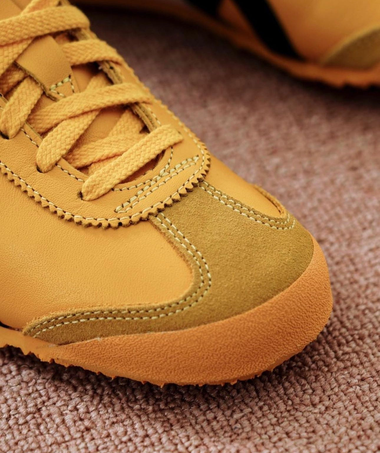 Mexico 66 Lace Up Yellow/Black