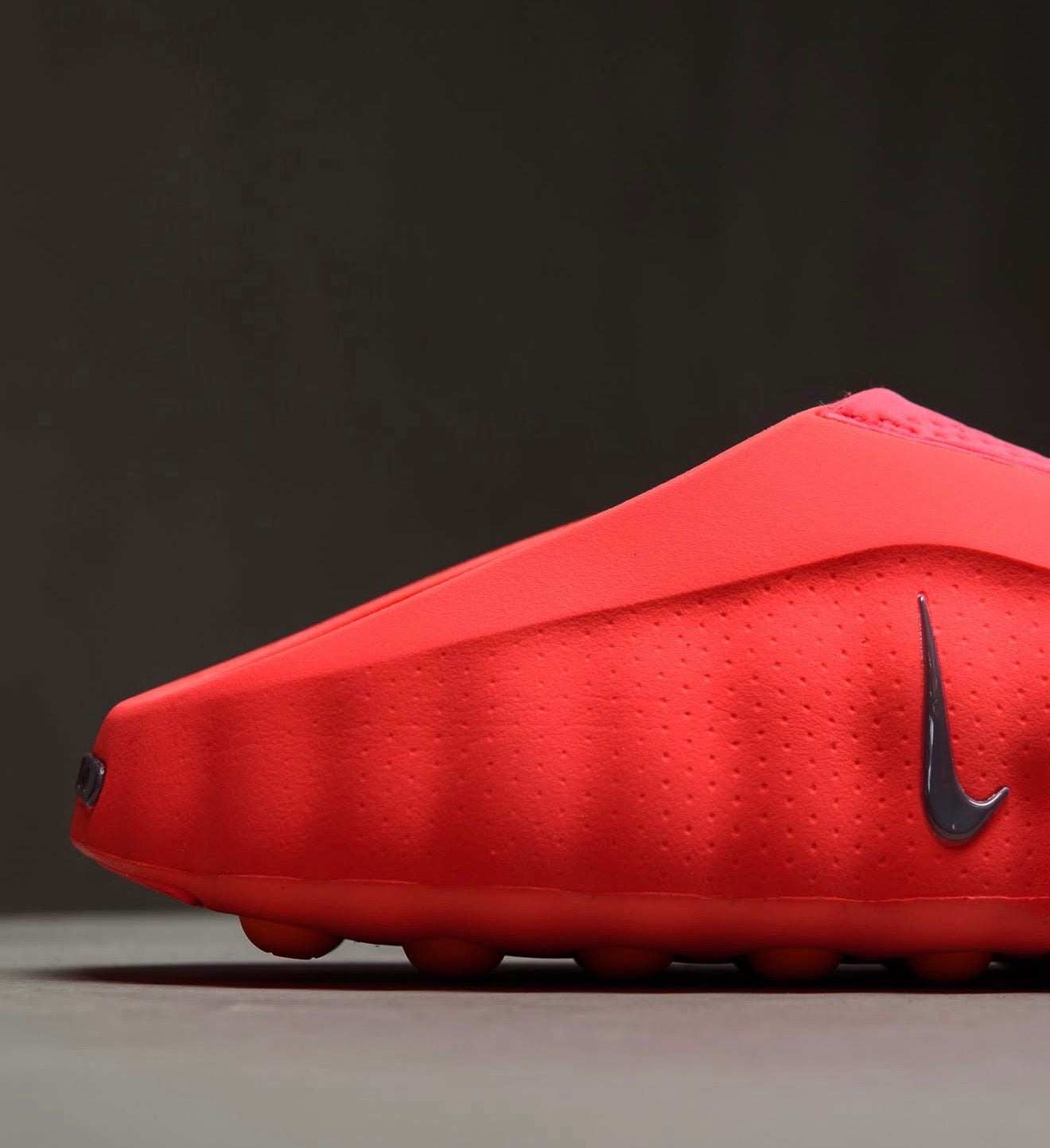 Mind 001 Slide Solar Red