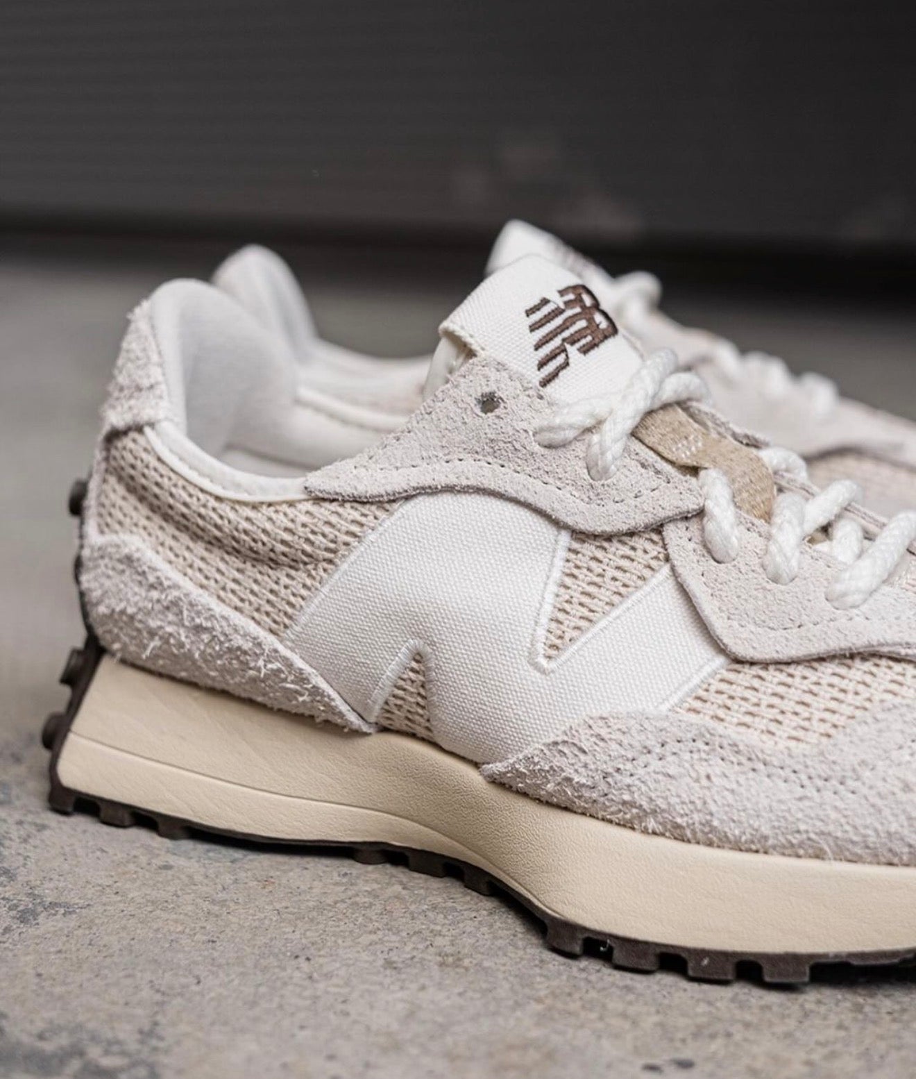 NB Balance 327 Cream Brailed