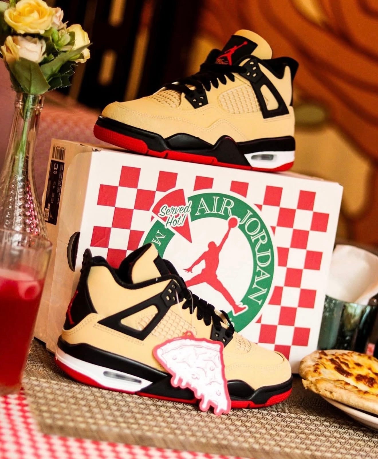 Air Jordan 4 Pizza