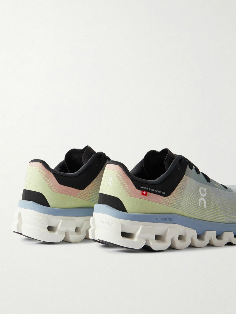 On Running Cloudflow 4 Glacier Chambray