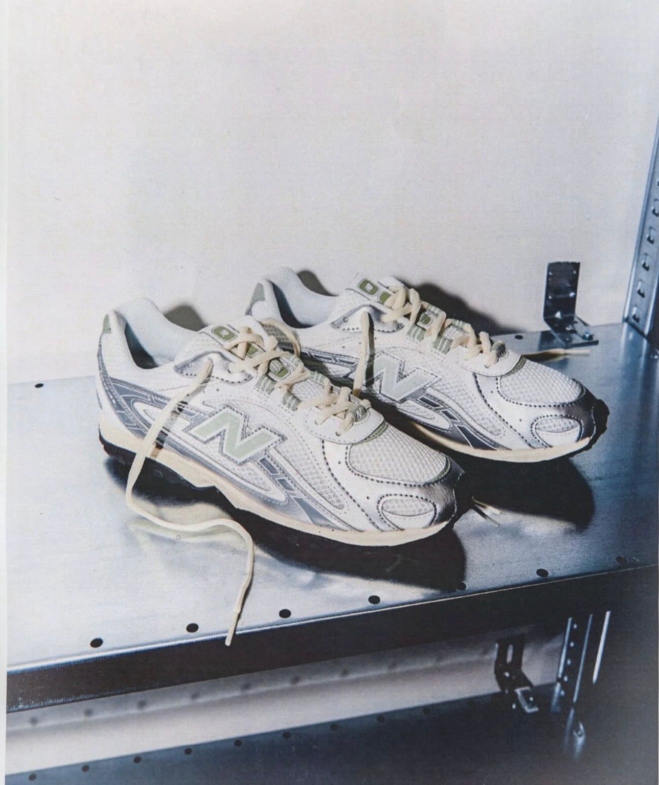 NB Balance 204L Silver Metallic Sage Green