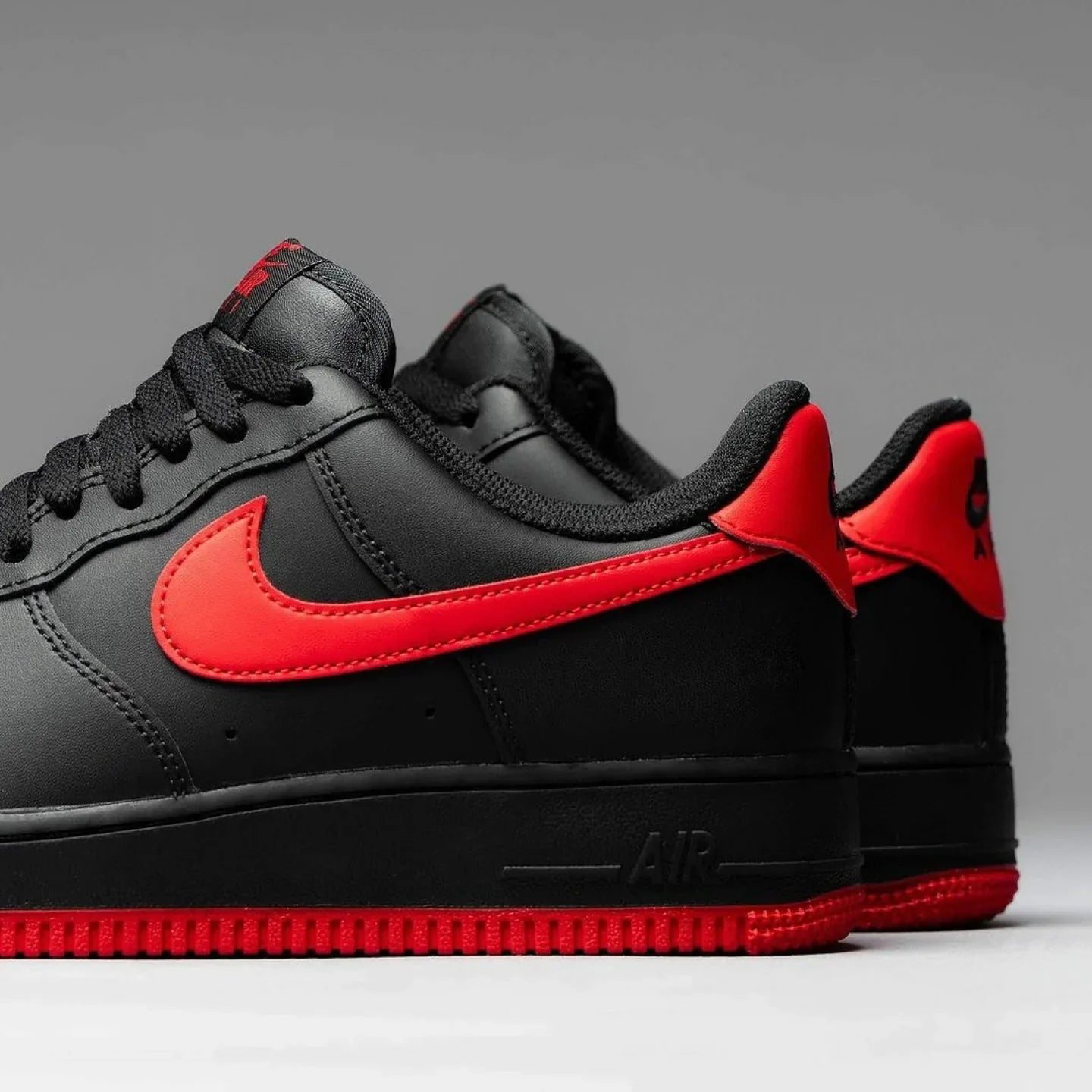 Airforce 1 Low '07 Black University Red