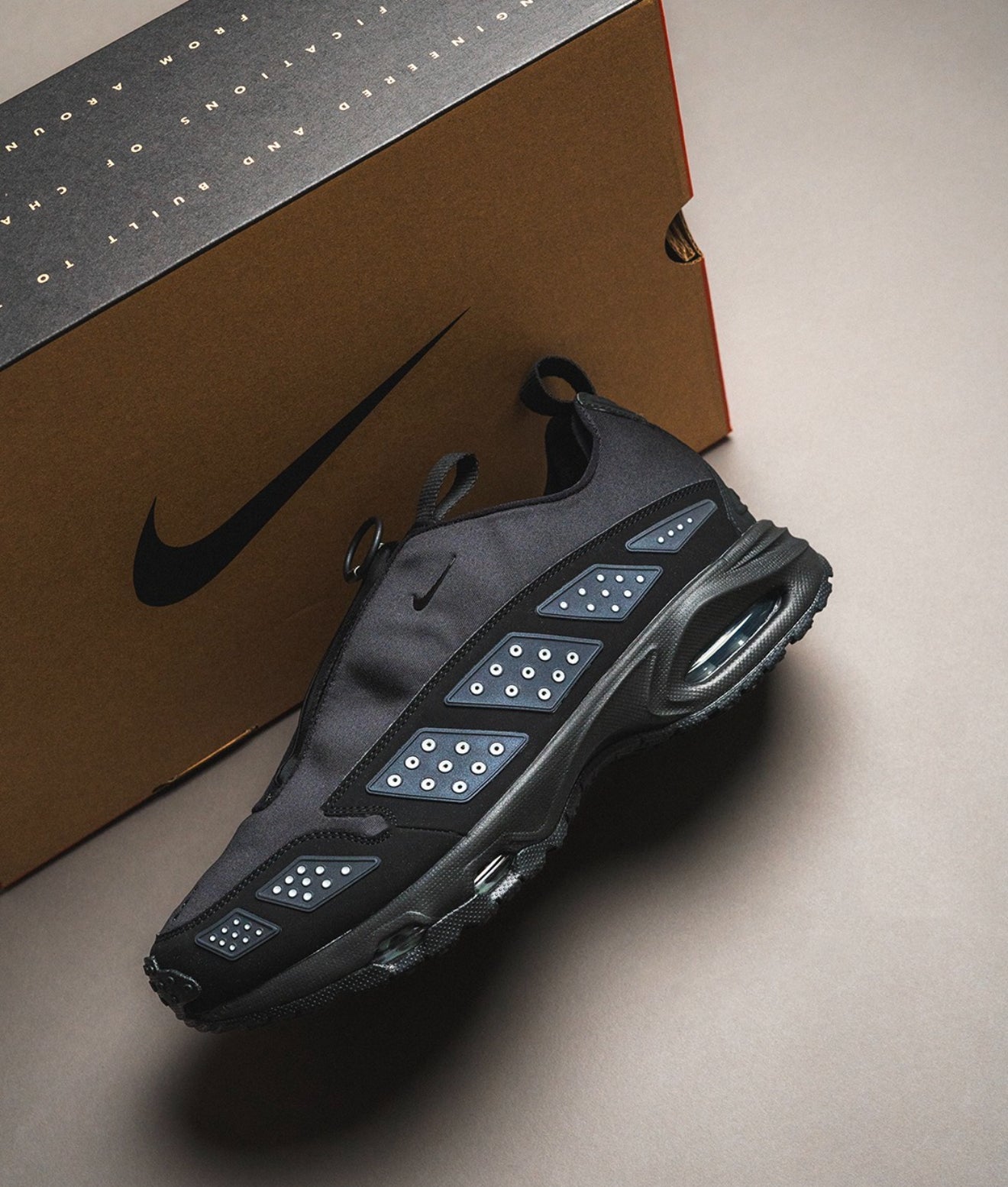 Airmax SNDR Black
