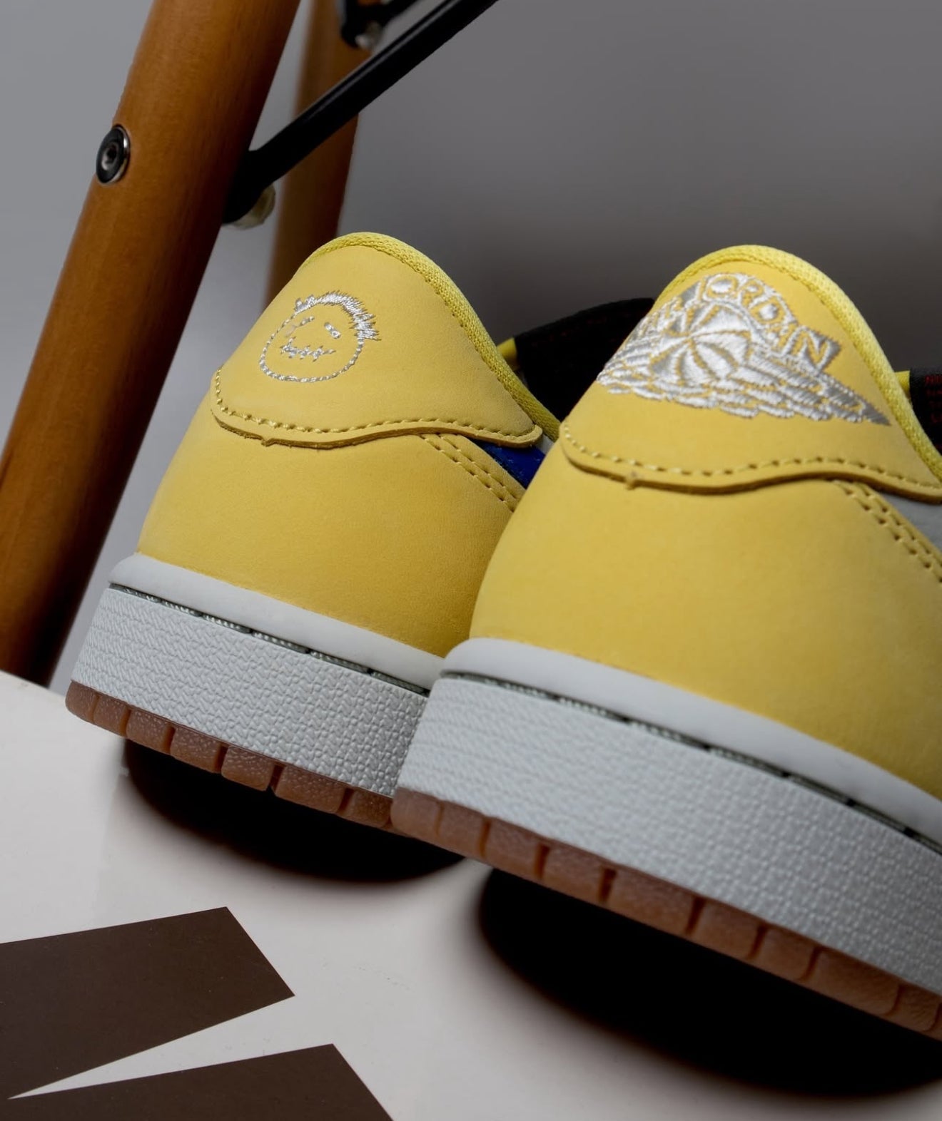 Air Jordan 1 Low Travis Scott Canary