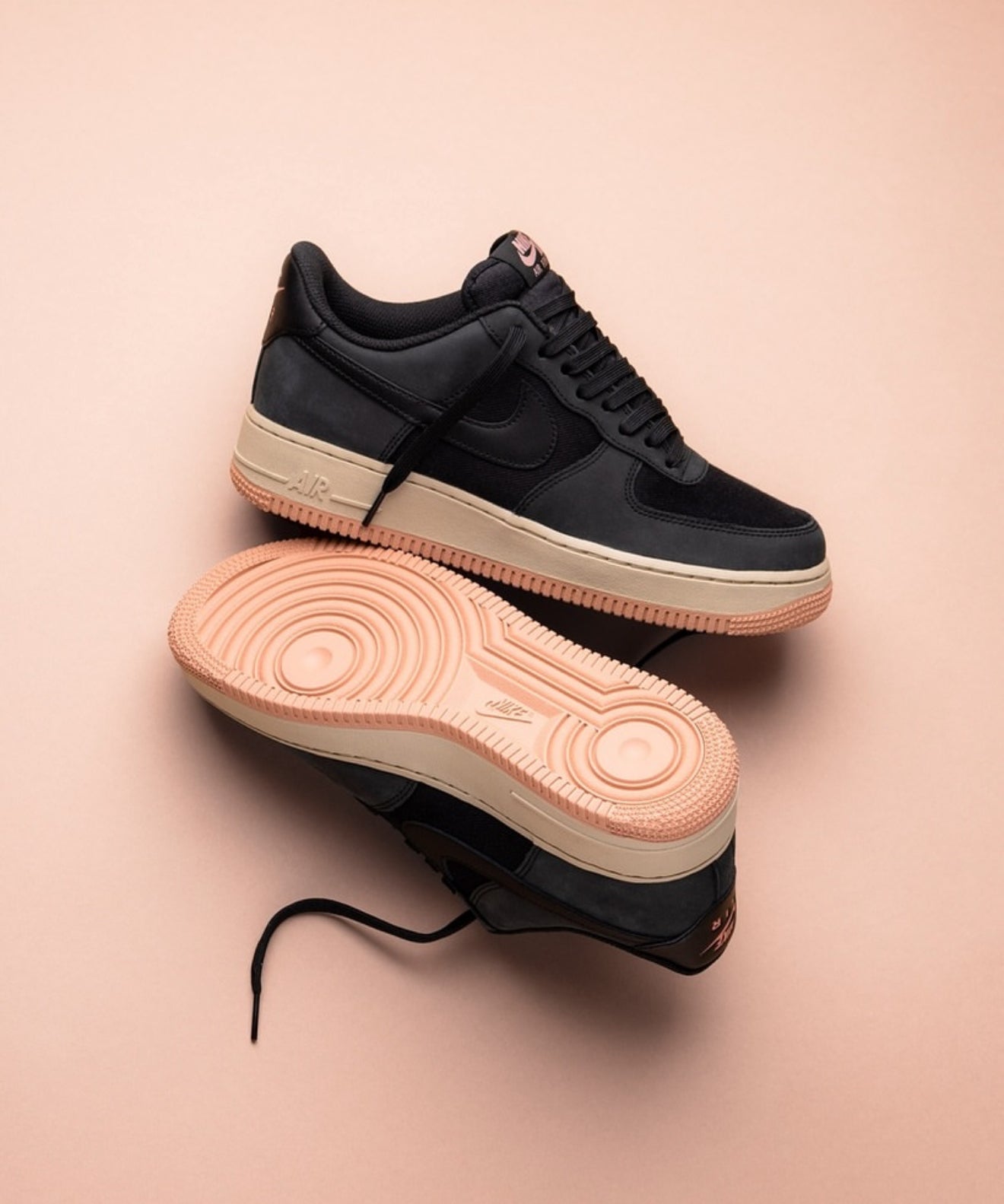 Airforce 1 ‘07 LX Black Red Stardust