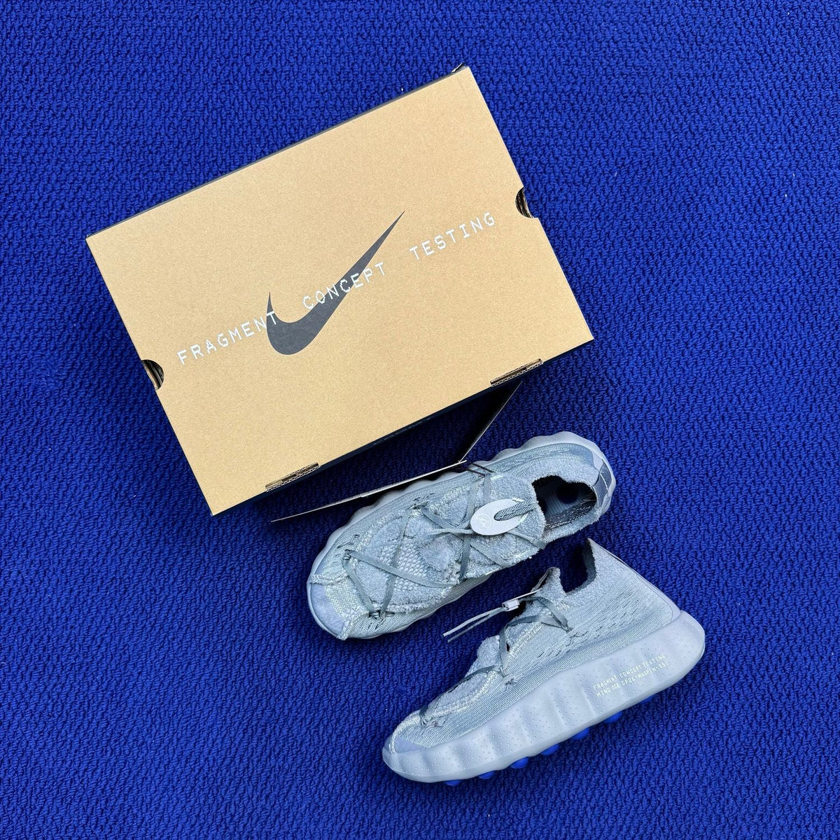 Mind 002 Flyknit Fragment Particle Grey