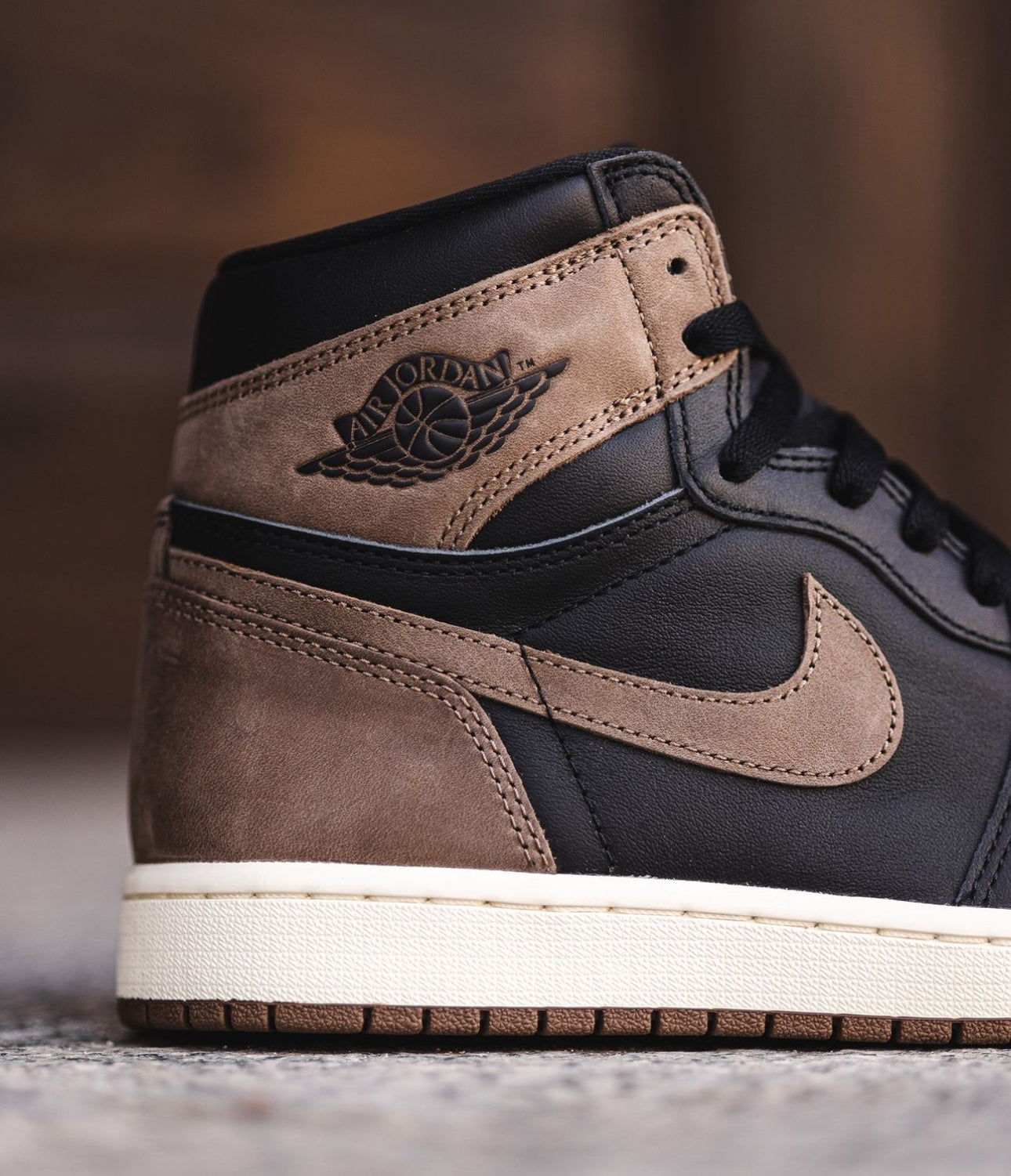 Air Jordan 1 High Palomino ( Suede )