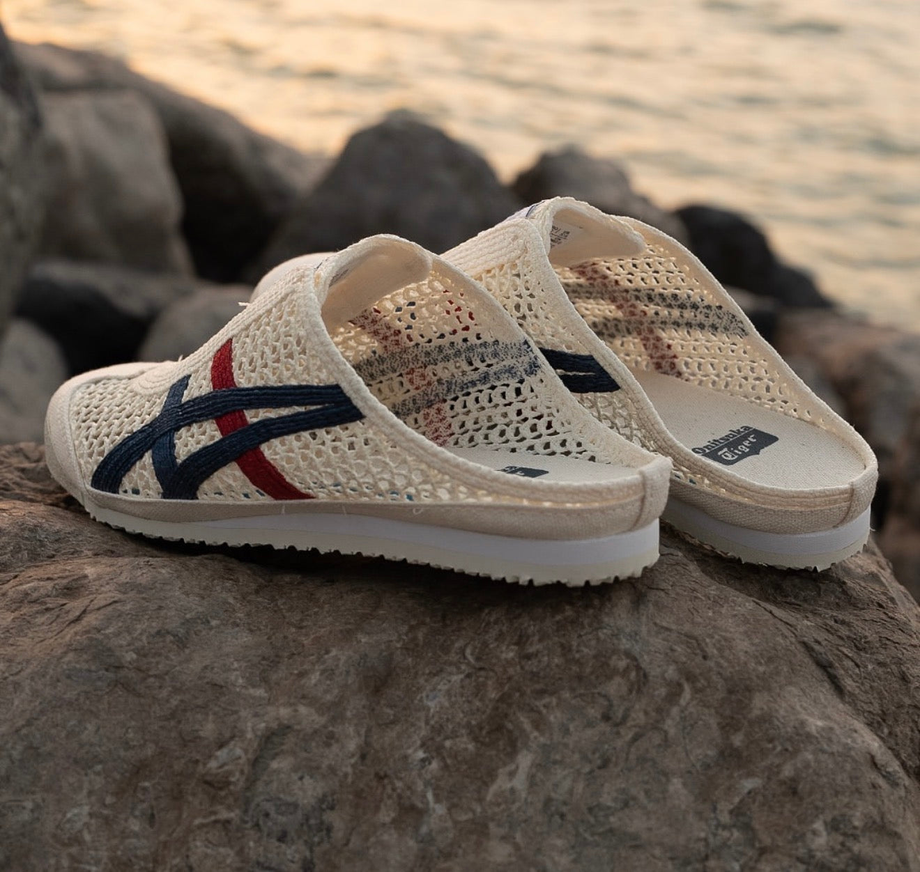 Mexico 66 Sabot Cream Mako Blue