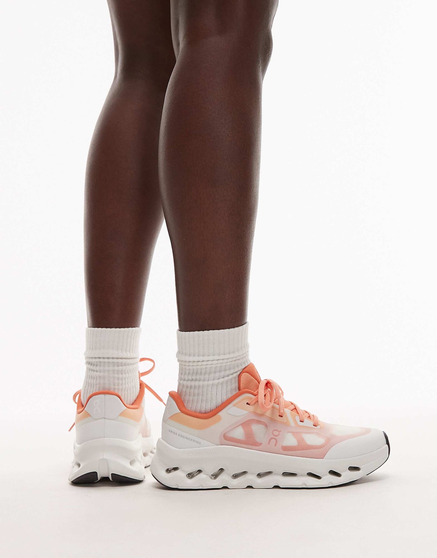 WMNs On Running Cloudtilt Remix Sunstone Ivory
