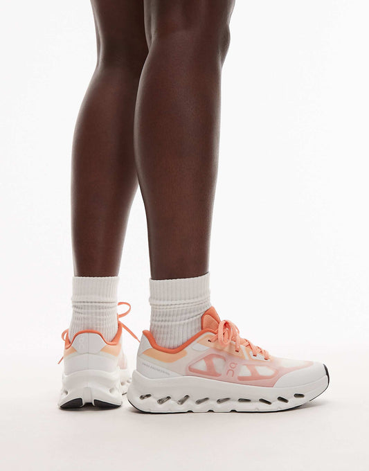 WMNs On Running Cloudtilt Remix Sunstone Ivory
