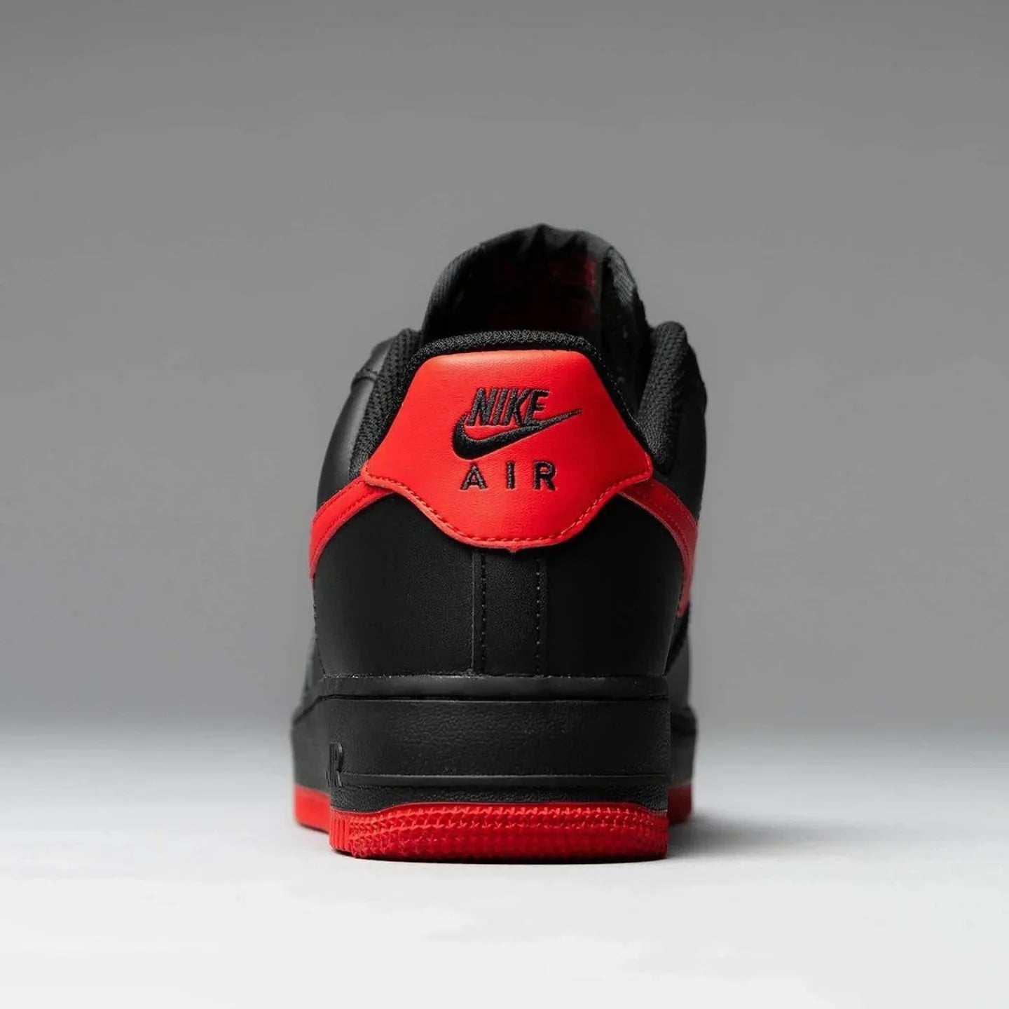 Airforce 1 Low '07 Black University Red