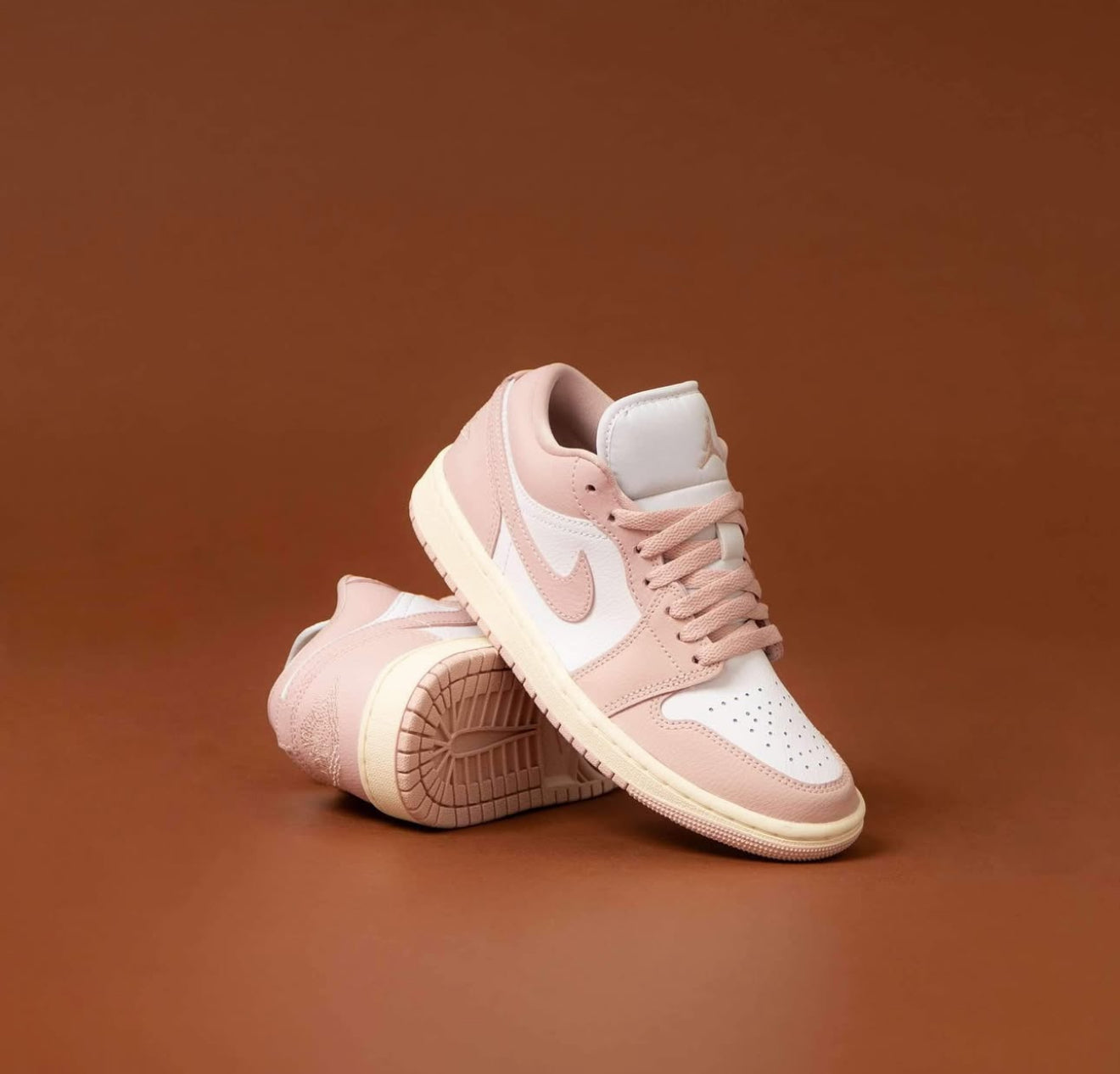 WMNs Air Jordan 1 Low Pink Oxford