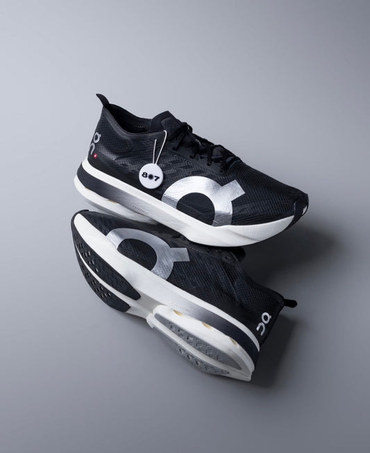 On Running Cloudboom Strike
Black White