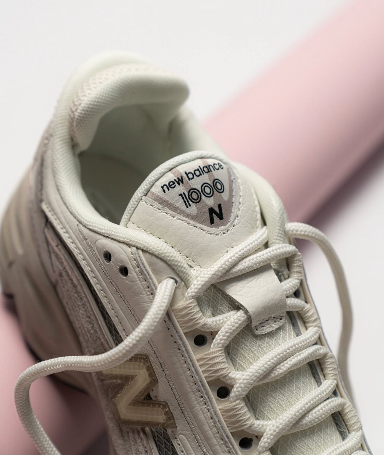 NB Balance 1000 Grey Cream
