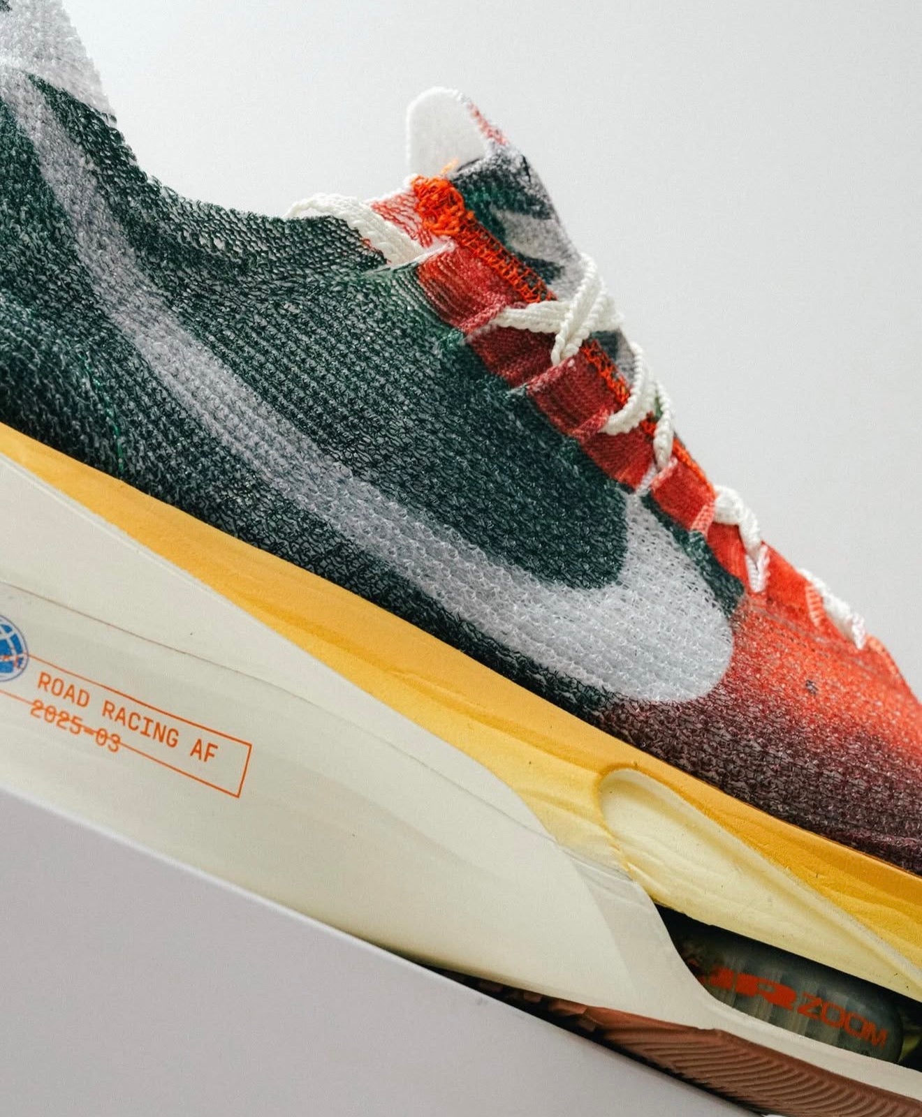 Air Zoom Alphafly Next% 3 International Running Pack The Sting