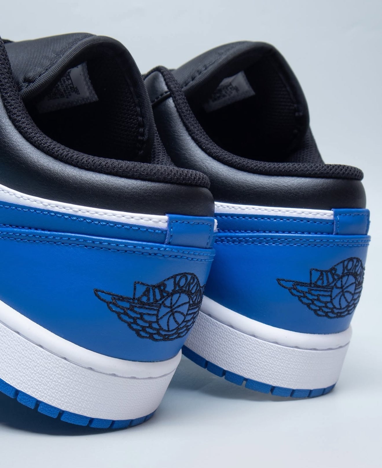 WMNS Air Jordan Retro 1 Low Alternate Royal Toe