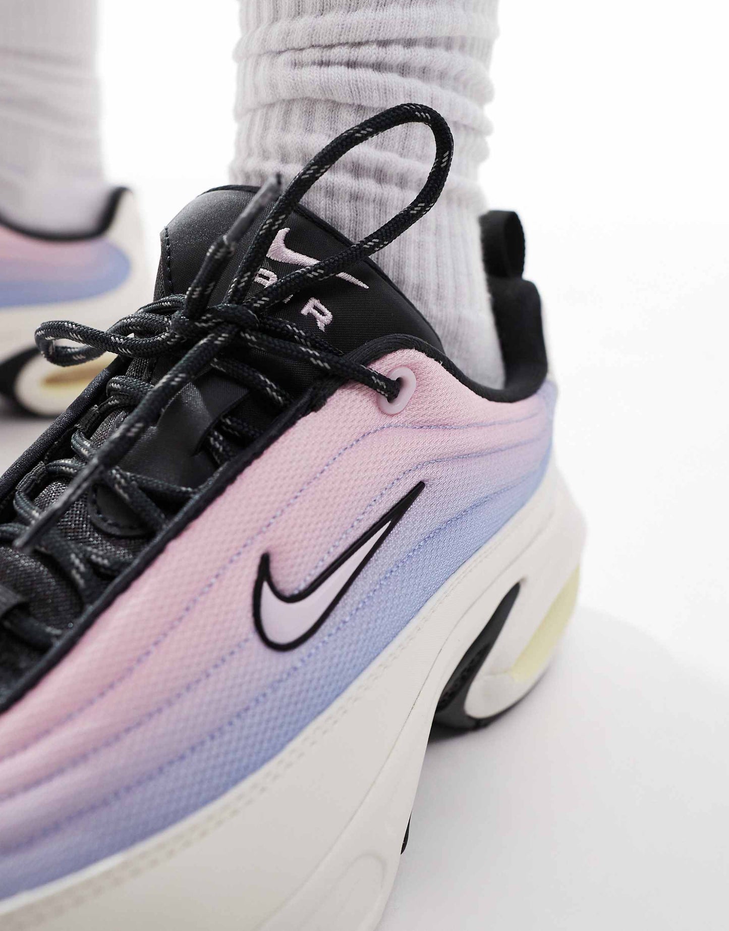 WMNs Airmax Portal White Pink Dawn