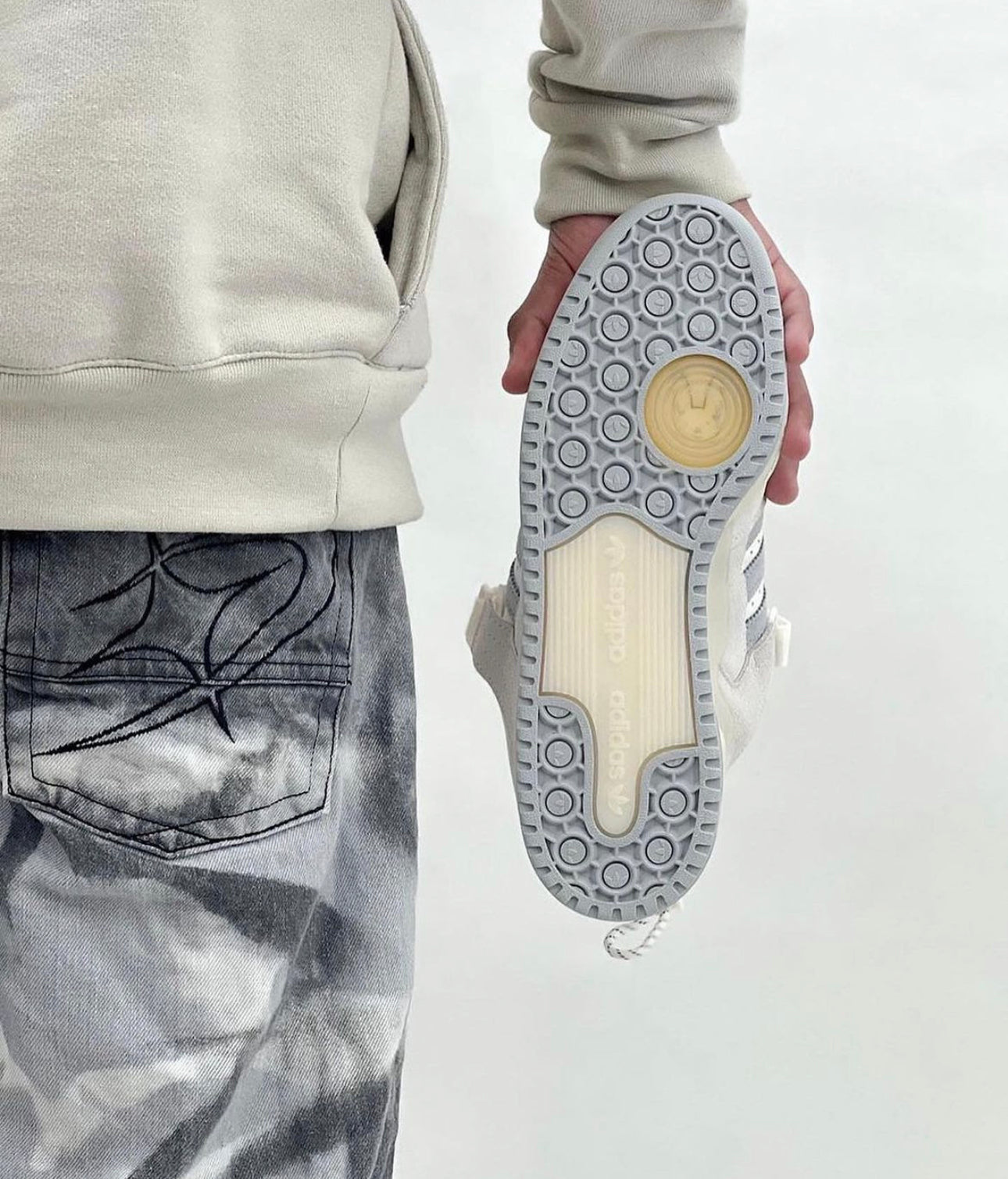 WMNs Forum Buckle Low Bad Bunny Last Forum