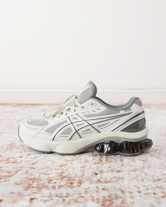 Gel-Kinetic Fluent Trainers Seal Grey & Pure Silver