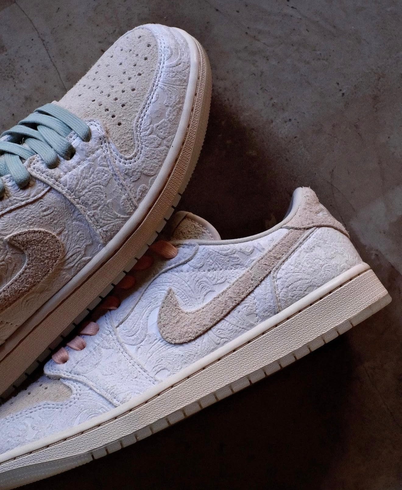 Air Jordan 1 Retro Low OG Chris Paul