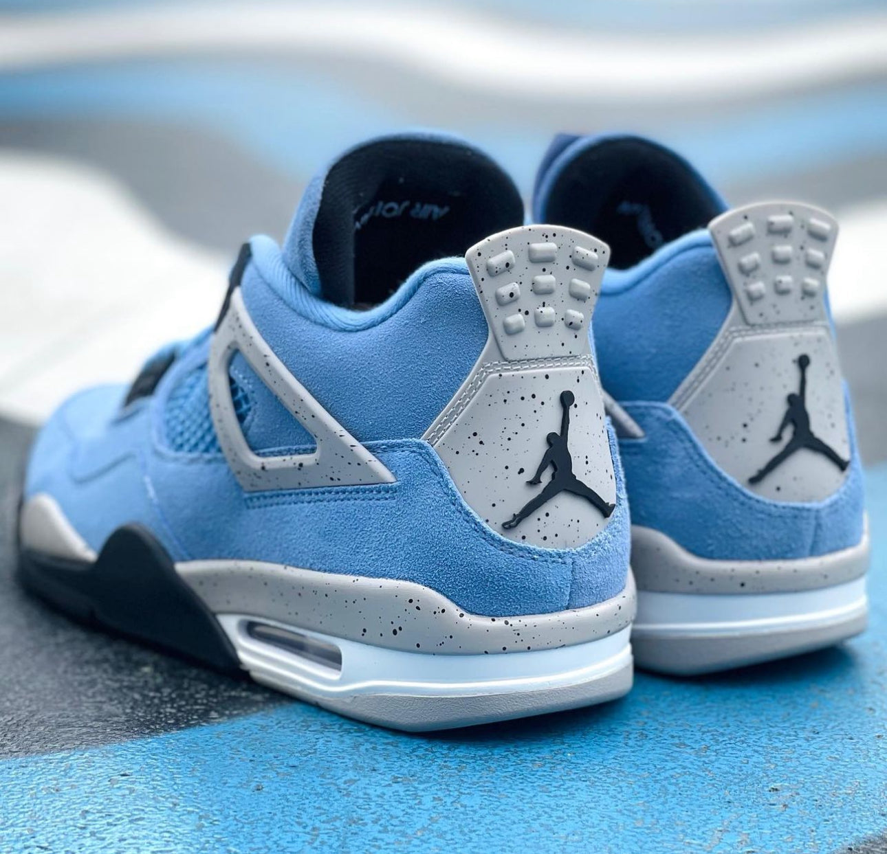 Air Jordan 4 Retro University Blue