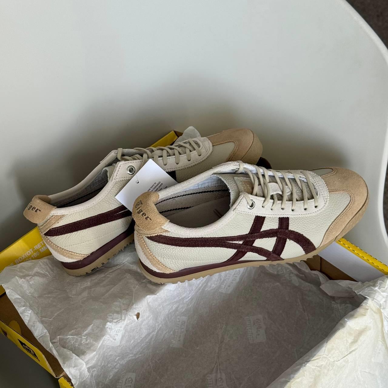 Mexico 66 SD Lace Up Vintage Putty Dark Brown