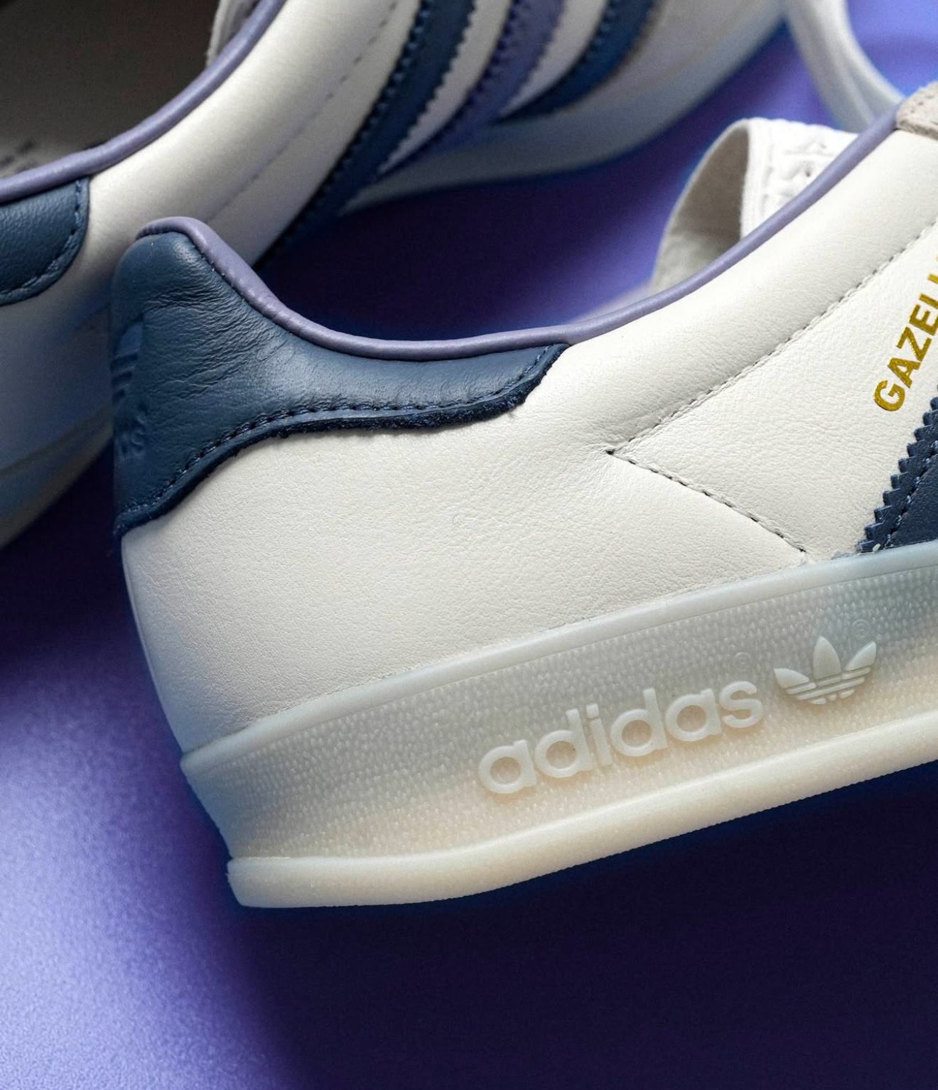 Gazelle Indoor White Preloved Ink